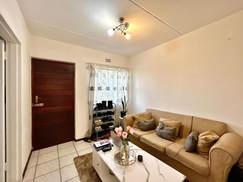 1 Bedroom Property for Sale in Sandown Gauteng