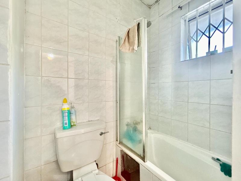 1 Bedroom Property for Sale in Sandown Gauteng