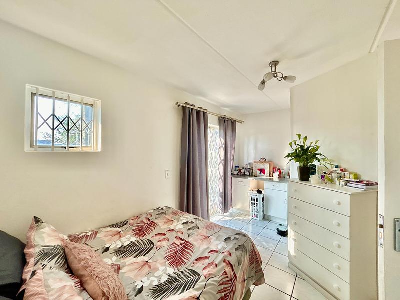 1 Bedroom Property for Sale in Sandown Gauteng