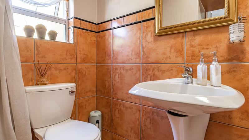 5 Bedroom Property for Sale in Centurion Golf Estate Gauteng