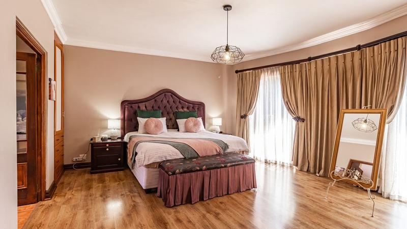 5 Bedroom Property for Sale in Centurion Golf Estate Gauteng