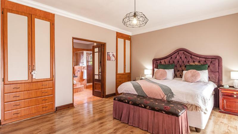 5 Bedroom Property for Sale in Centurion Golf Estate Gauteng