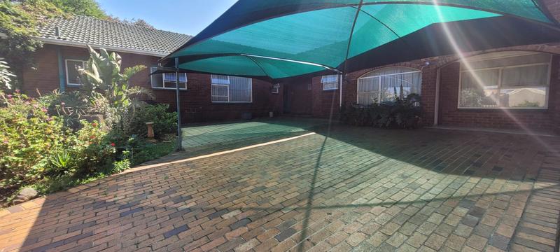 4 Bedroom Property for Sale in Mulbarton Gauteng