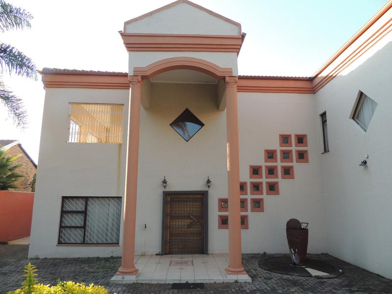 5 Bedroom Property for Sale in Amandasig Gauteng
