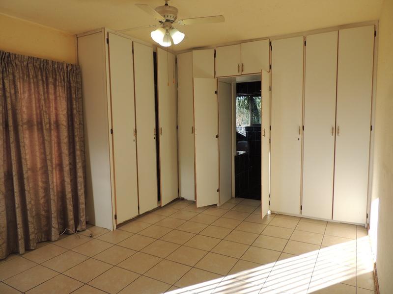 5 Bedroom Property for Sale in Amandasig Gauteng