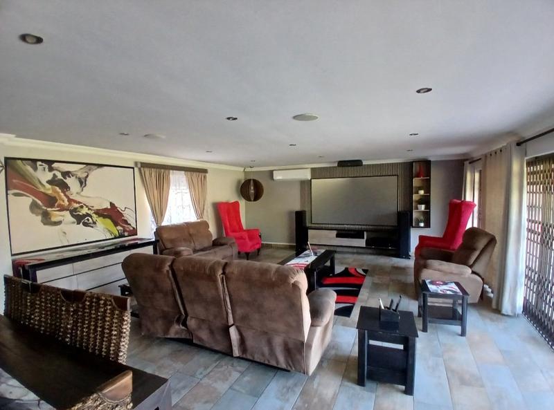 5 Bedroom Property for Sale in Doornpoort Gauteng