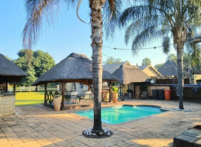 5 Bedroom Property for Sale in Doornpoort Gauteng