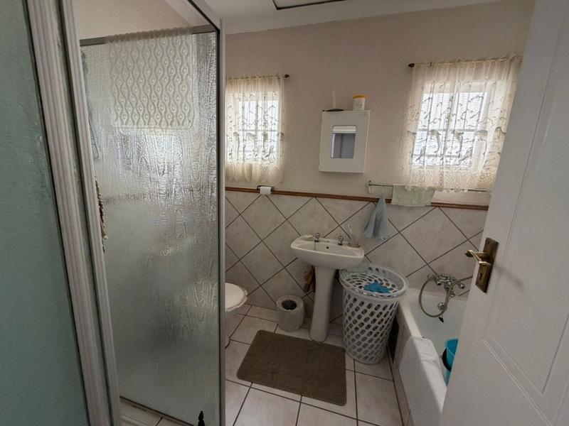 2 Bedroom Property for Sale in Ninapark Gauteng