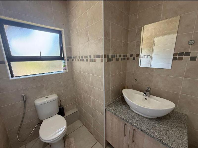 To Let 2 Bedroom Property for Rent in Victory Park Gauteng