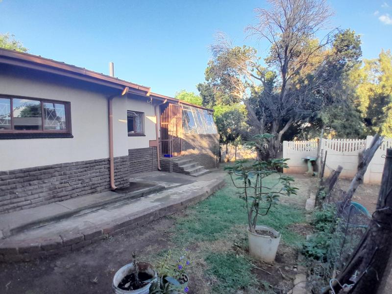 4 Bedroom Property for Sale in Erasmia Gauteng