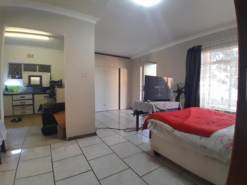 4 Bedroom Property for Sale in Erasmia Gauteng