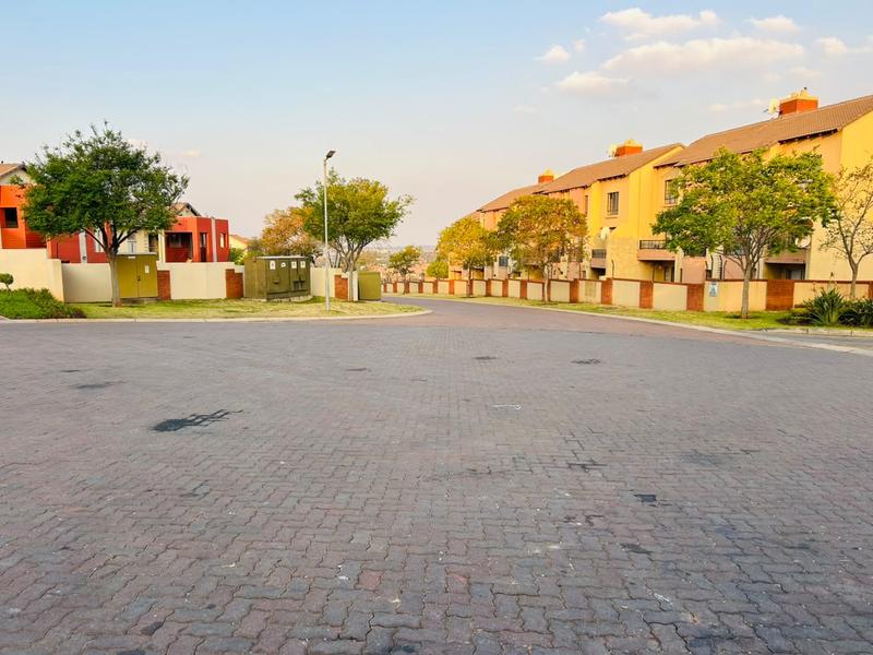 0 Bedroom Property for Sale in Noordwyk Gauteng