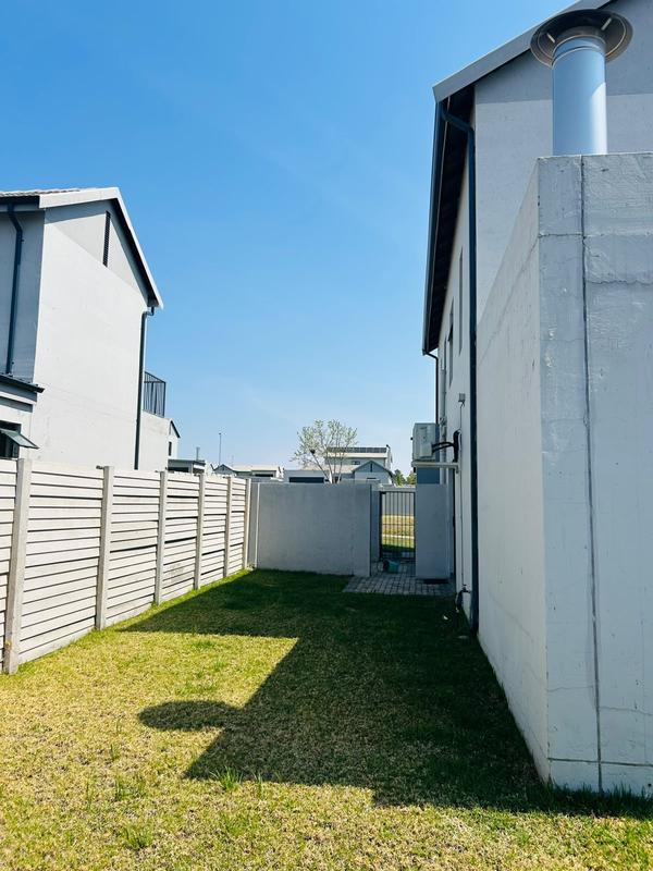 3 Bedroom Property for Sale in Knoppieslaagte Gauteng