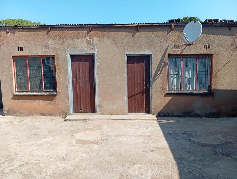 6 Bedroom Property for Sale in Tembisa Gauteng