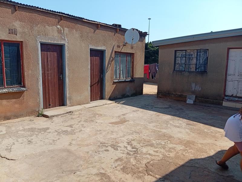 6 Bedroom Property for Sale in Tembisa Gauteng
