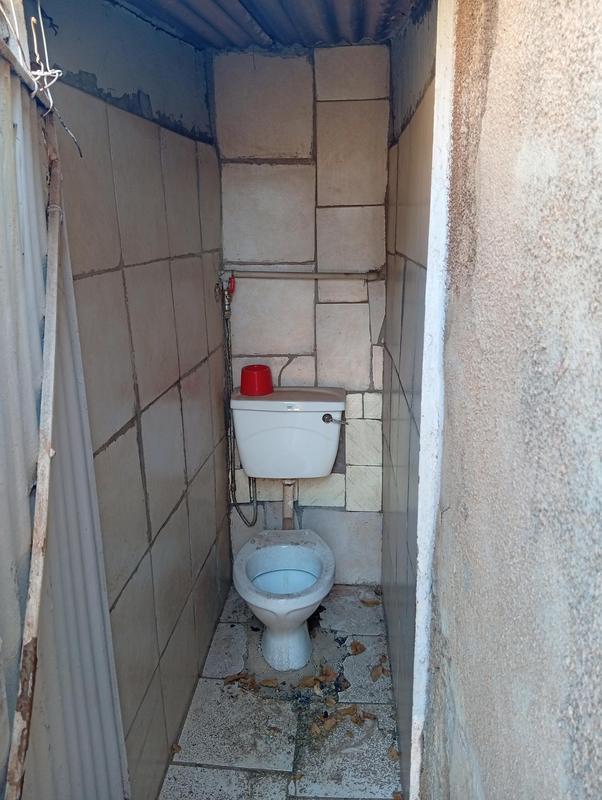 6 Bedroom Property for Sale in Tembisa Gauteng