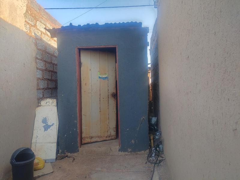 2 Bedroom Property for Sale in Katlehong South Gauteng