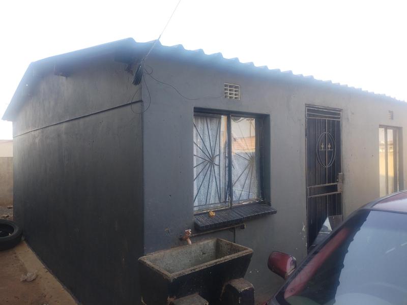 2 Bedroom Property for Sale in Katlehong South Gauteng