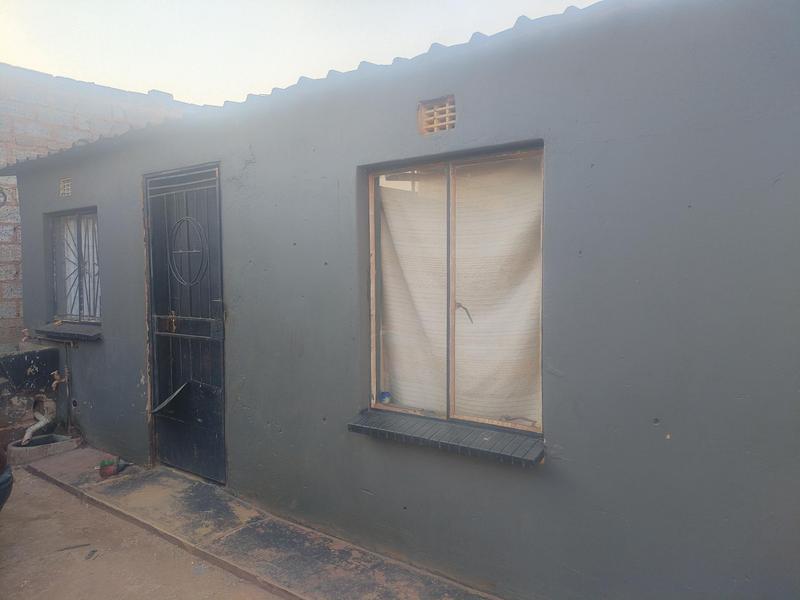 2 Bedroom Property for Sale in Katlehong South Gauteng