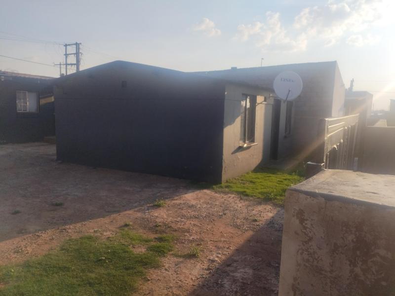 2 Bedroom Property for Sale in Katlehong South Gauteng