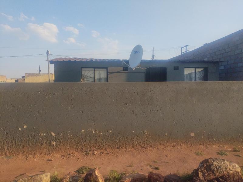 2 Bedroom Property for Sale in Katlehong South Gauteng