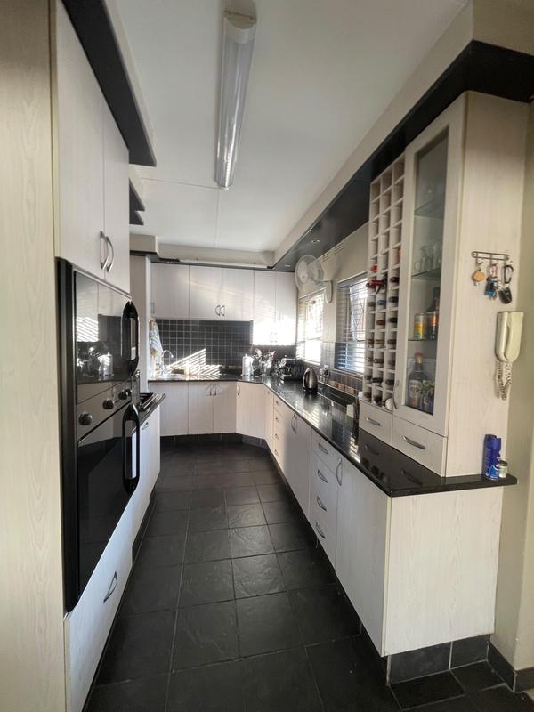 4 Bedroom Property for Sale in Esther Park Gauteng