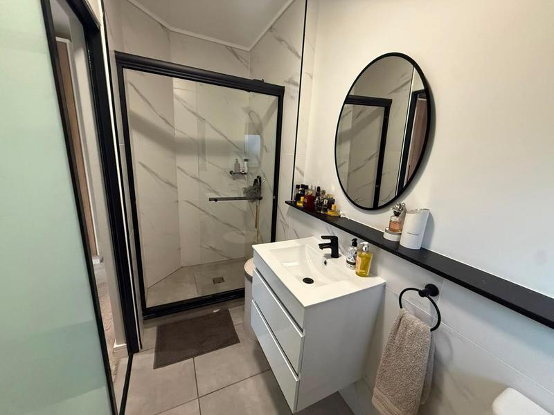 2 Bedroom Property for Sale in Waterfall Gauteng