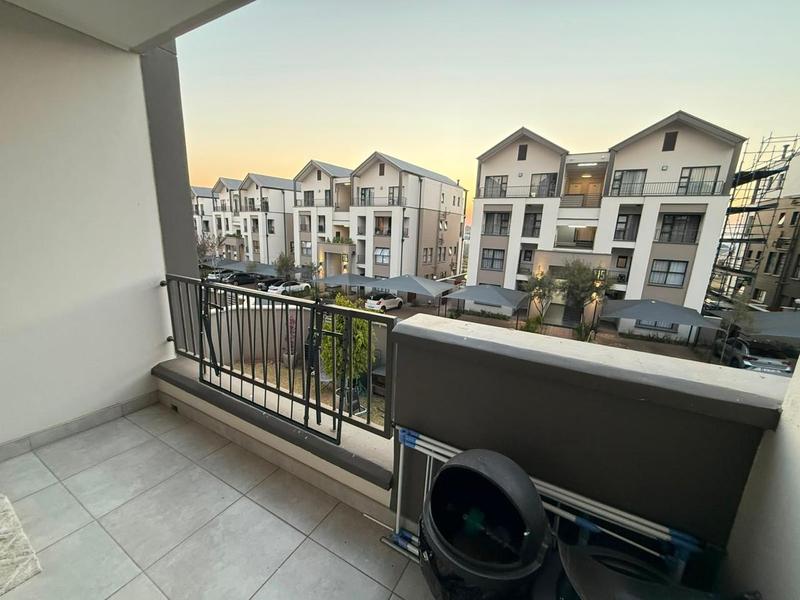 2 Bedroom Property for Sale in Waterfall Gauteng