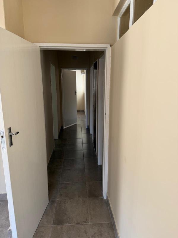 To Let 3 Bedroom Property for Rent in Wychwood Gauteng
