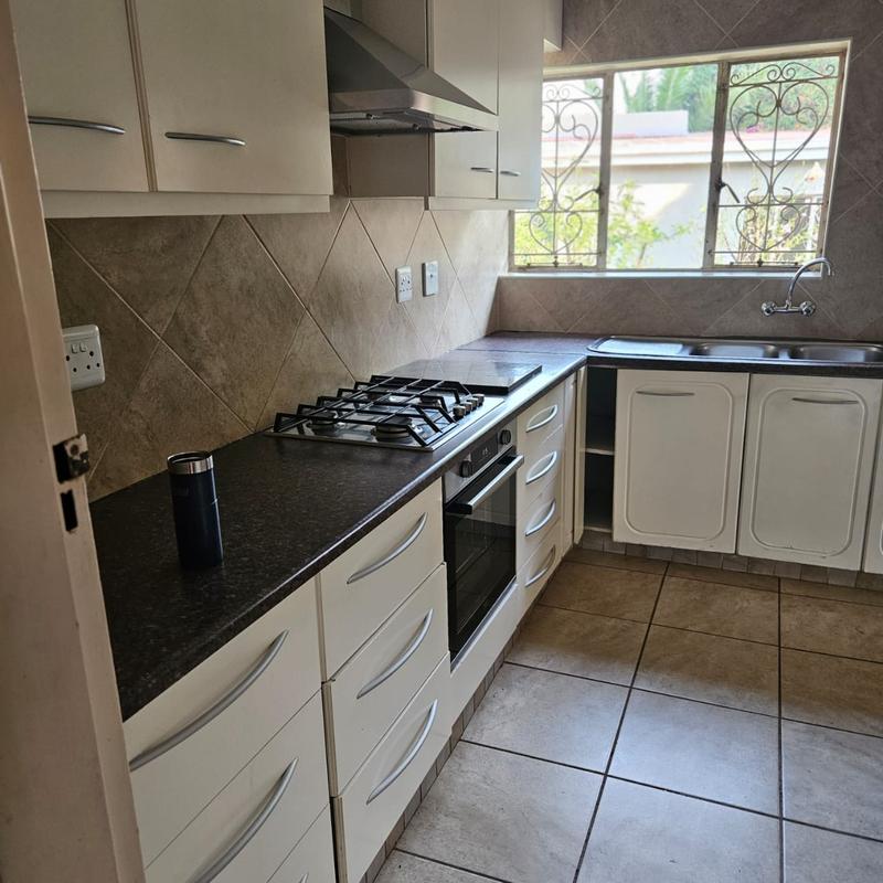 To Let 2 Bedroom Property for Rent in Lombardy East Gauteng