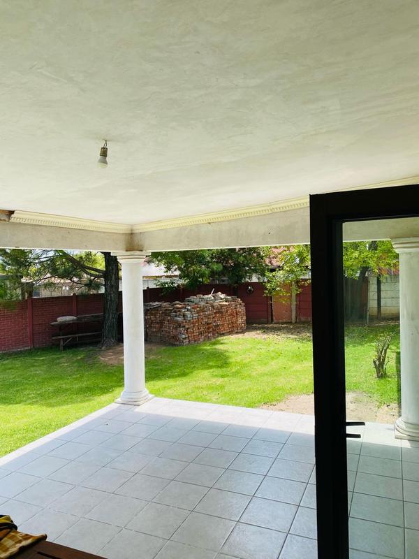 4 Bedroom Property for Sale in Birchleigh North Gauteng