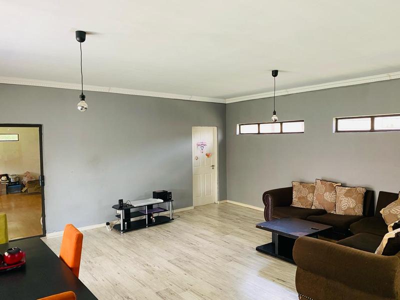 4 Bedroom Property for Sale in Birchleigh North Gauteng