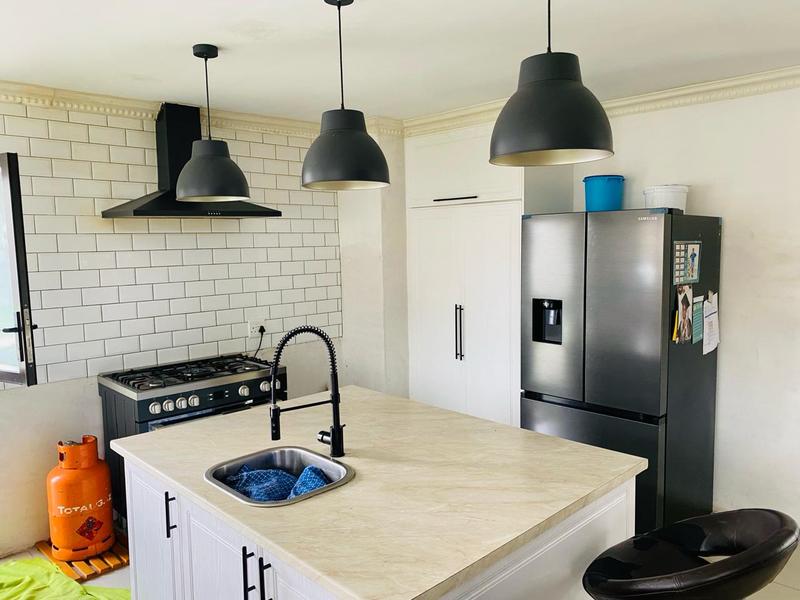 4 Bedroom Property for Sale in Birchleigh North Gauteng