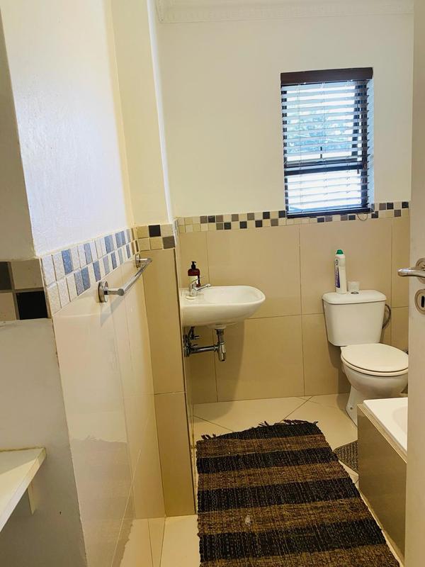 4 Bedroom Property for Sale in Birchleigh North Gauteng