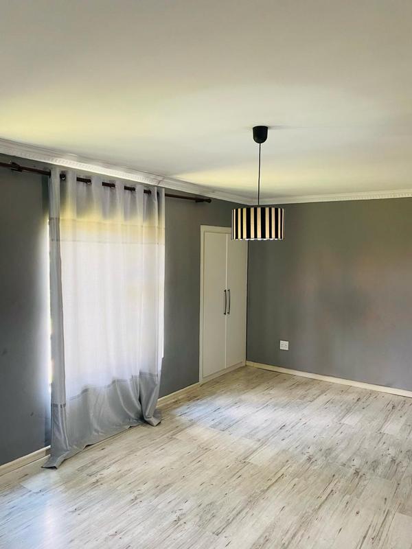 4 Bedroom Property for Sale in Birchleigh North Gauteng