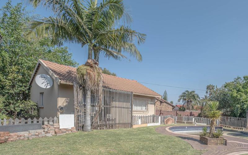 4 Bedroom Property for Sale in Birchleigh North Gauteng