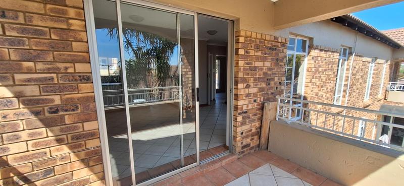 2 Bedroom Property for Sale in Moreleta Park Gauteng
