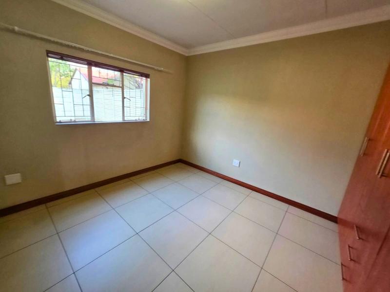 To Let 2 Bedroom Property for Rent in Nimrodpark Gauteng