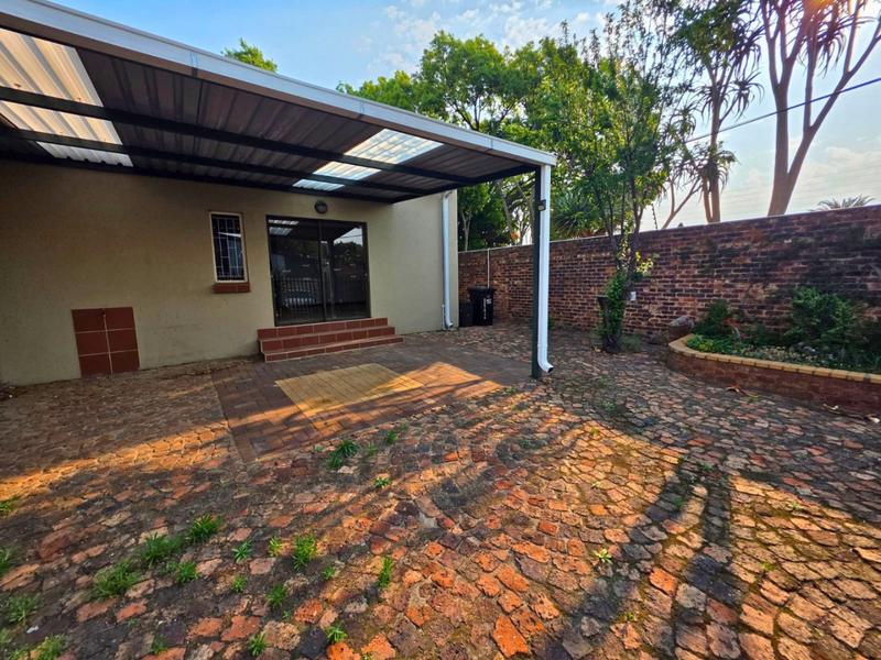 To Let 2 Bedroom Property for Rent in Nimrodpark Gauteng