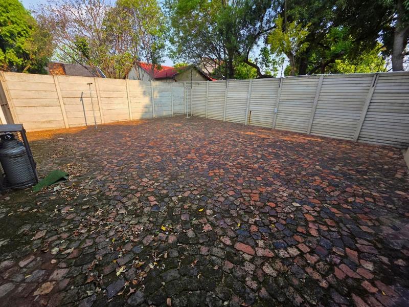 To Let 2 Bedroom Property for Rent in Nimrodpark Gauteng
