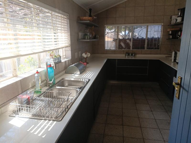 To Let 1 Bedroom Property for Rent in Sunnyside Gauteng