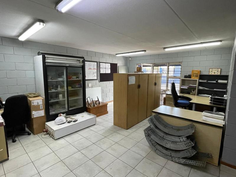 To Let Commercial Property for Rent in Hennopspark Gauteng