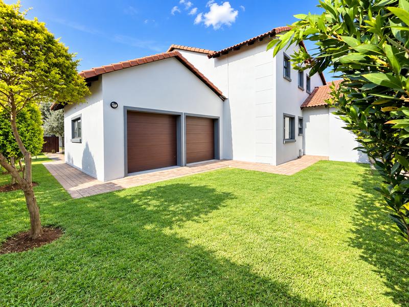 To Let 4 Bedroom Property for Rent in Midstream Estate Gauteng