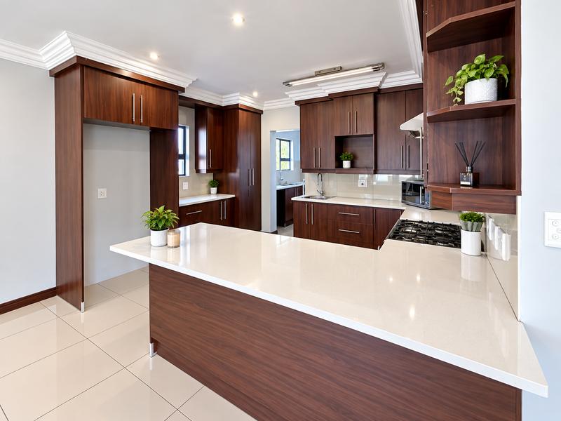 To Let 4 Bedroom Property for Rent in Midstream Estate Gauteng