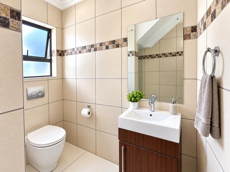 To Let 4 Bedroom Property for Rent in Midstream Estate Gauteng