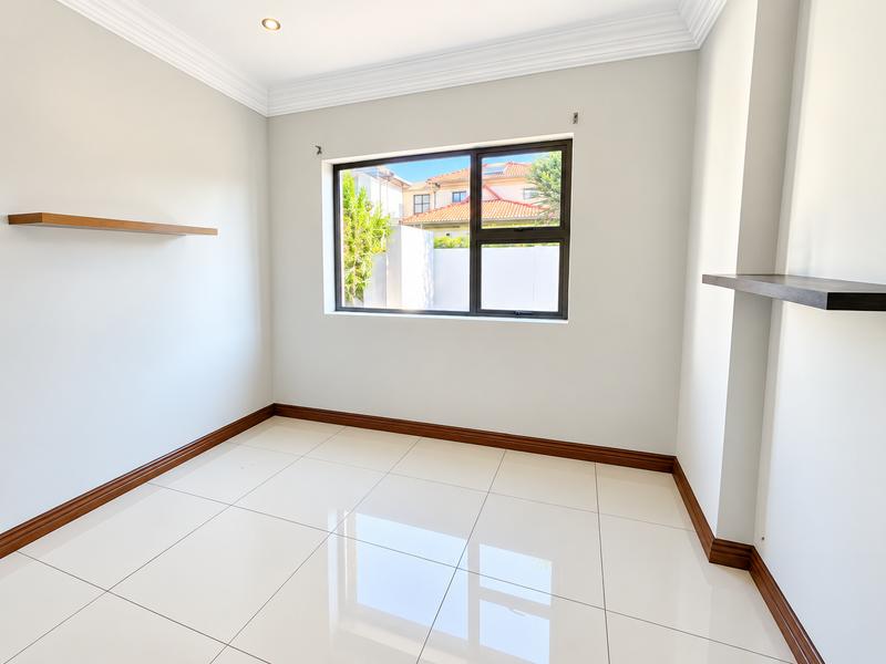 To Let 4 Bedroom Property for Rent in Midstream Estate Gauteng