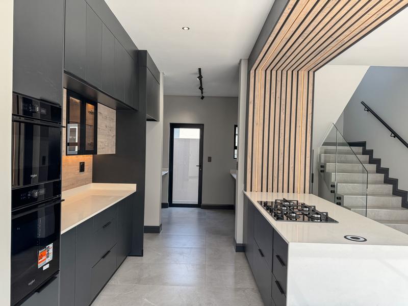 4 Bedroom Property for Sale in Fountainbrook Estate Gauteng