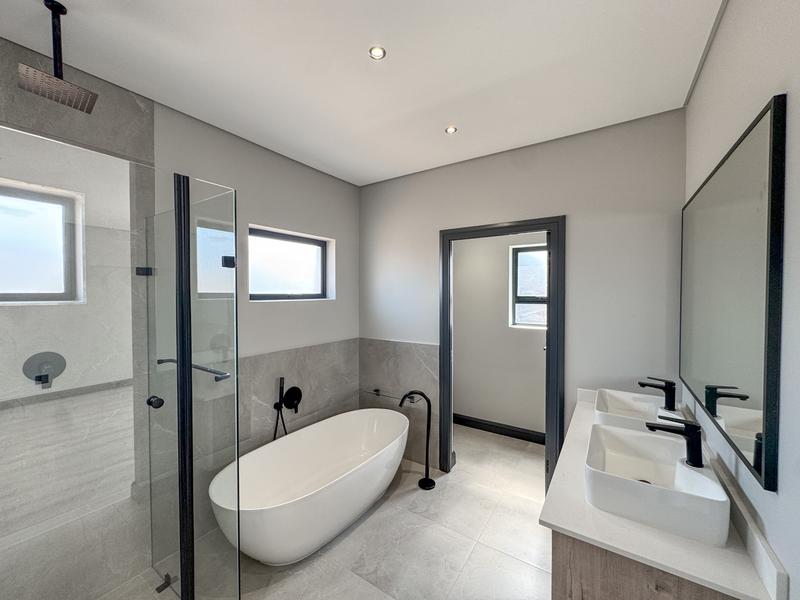 4 Bedroom Property for Sale in Fountainbrook Estate Gauteng
