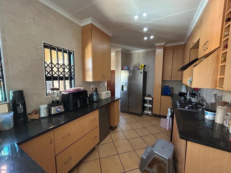 To Let 3 Bedroom Property for Rent in Kosmosdal Gauteng