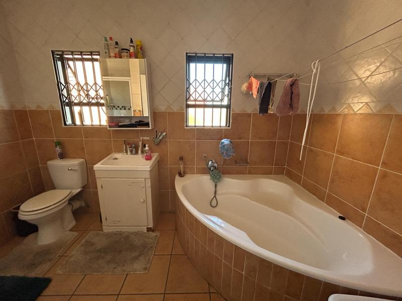 To Let 3 Bedroom Property for Rent in Kosmosdal Gauteng